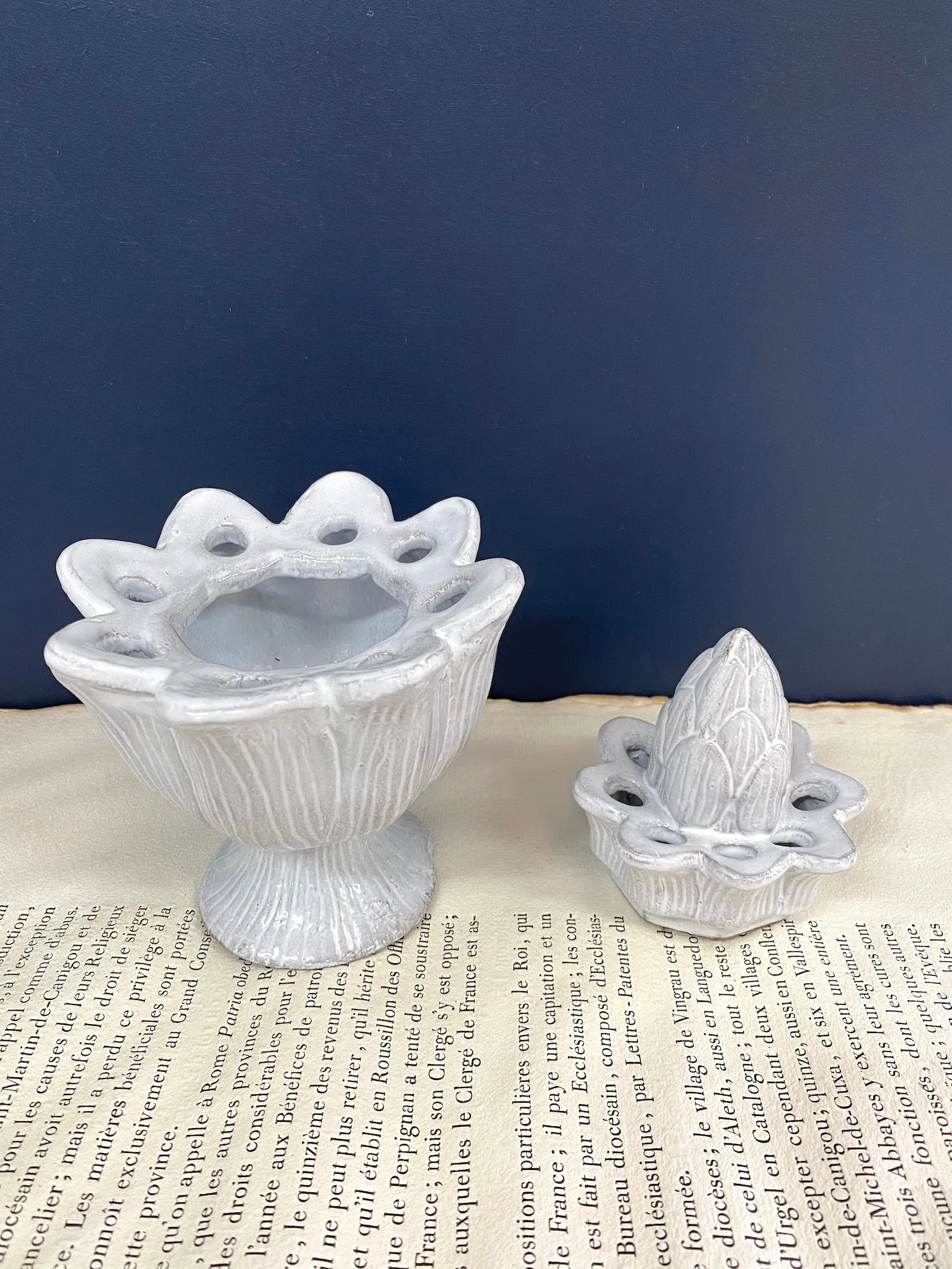 Astier de Villatte Pique Flower Holder