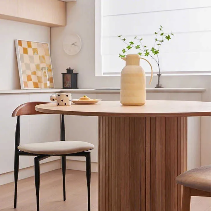 Dining Tables  . طاولة مطابخ