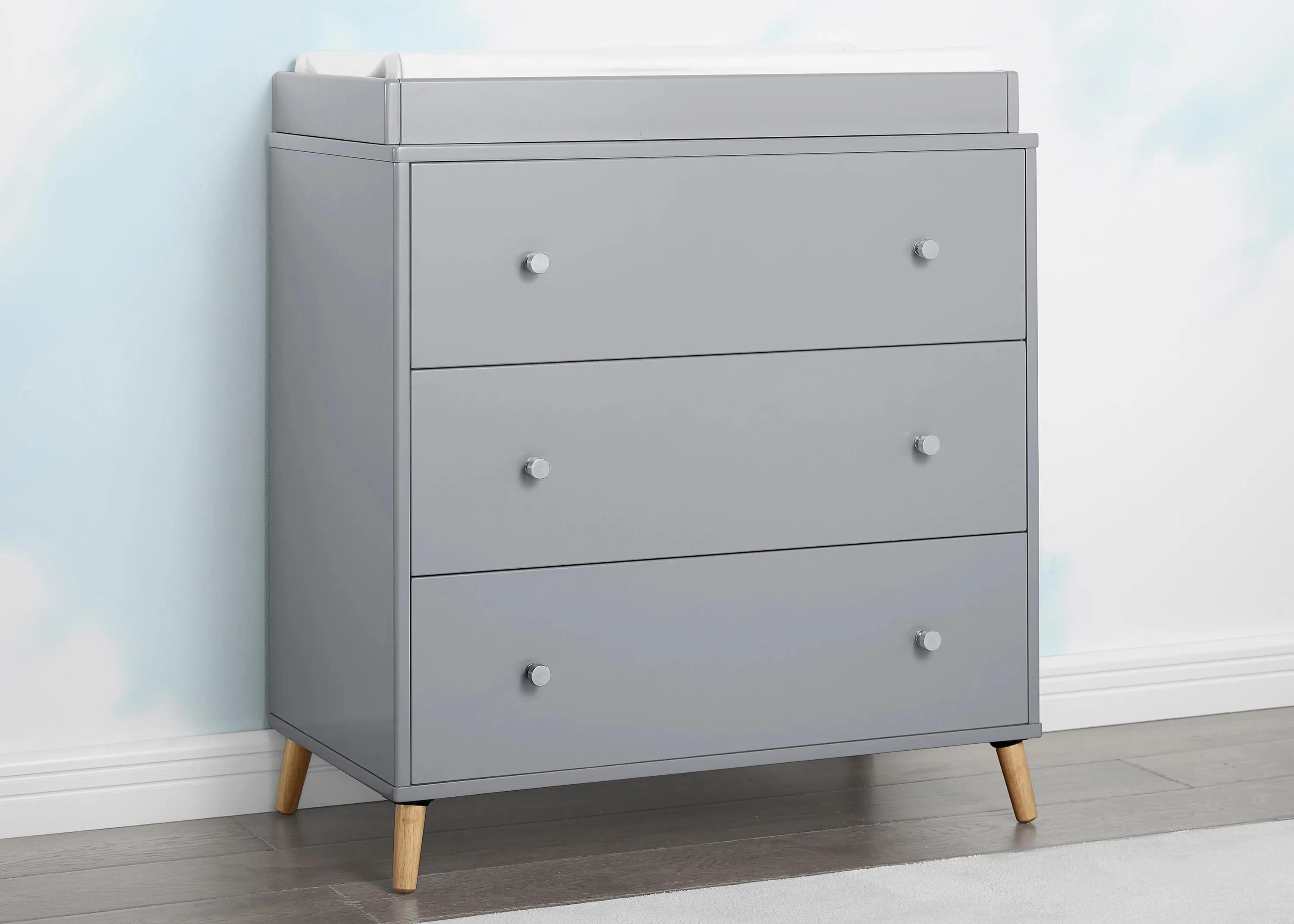 Jordan 3 Drawer Dresser with Interlocking Drawers