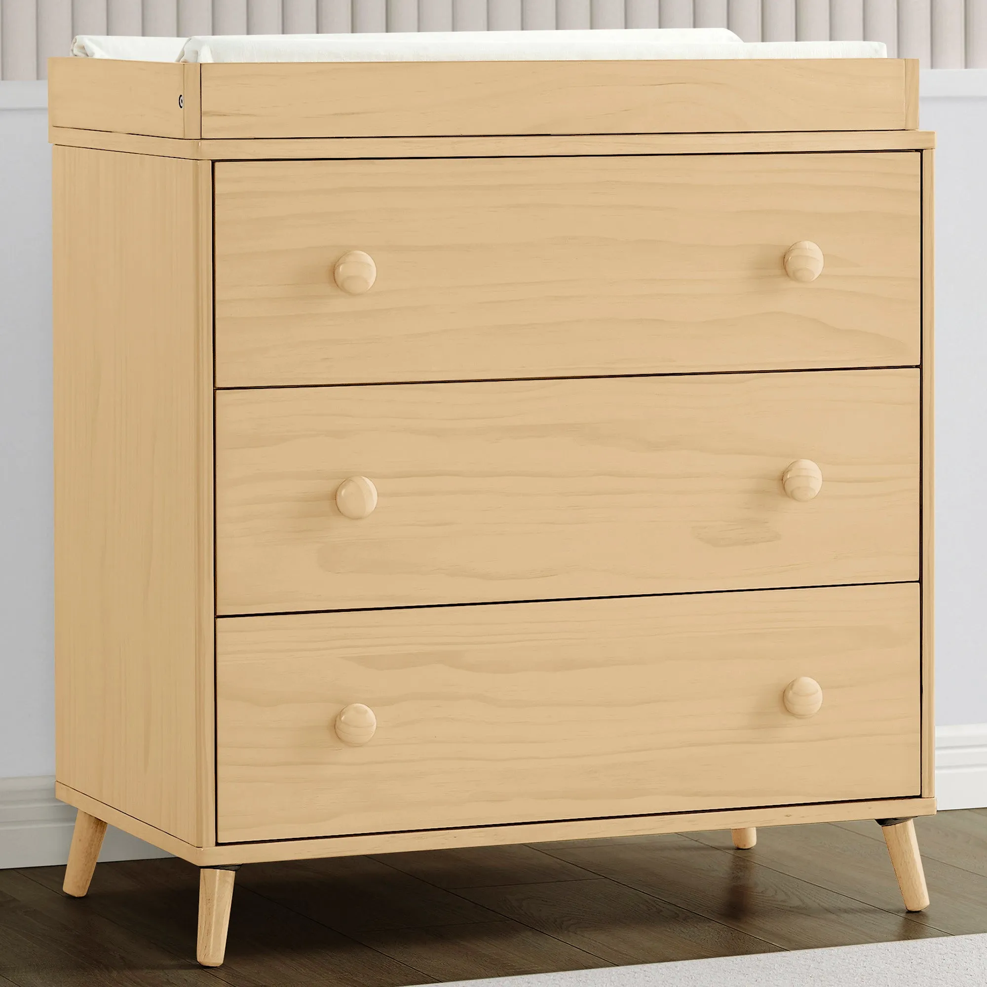 Jordan 3 Drawer Dresser with Interlocking Drawers