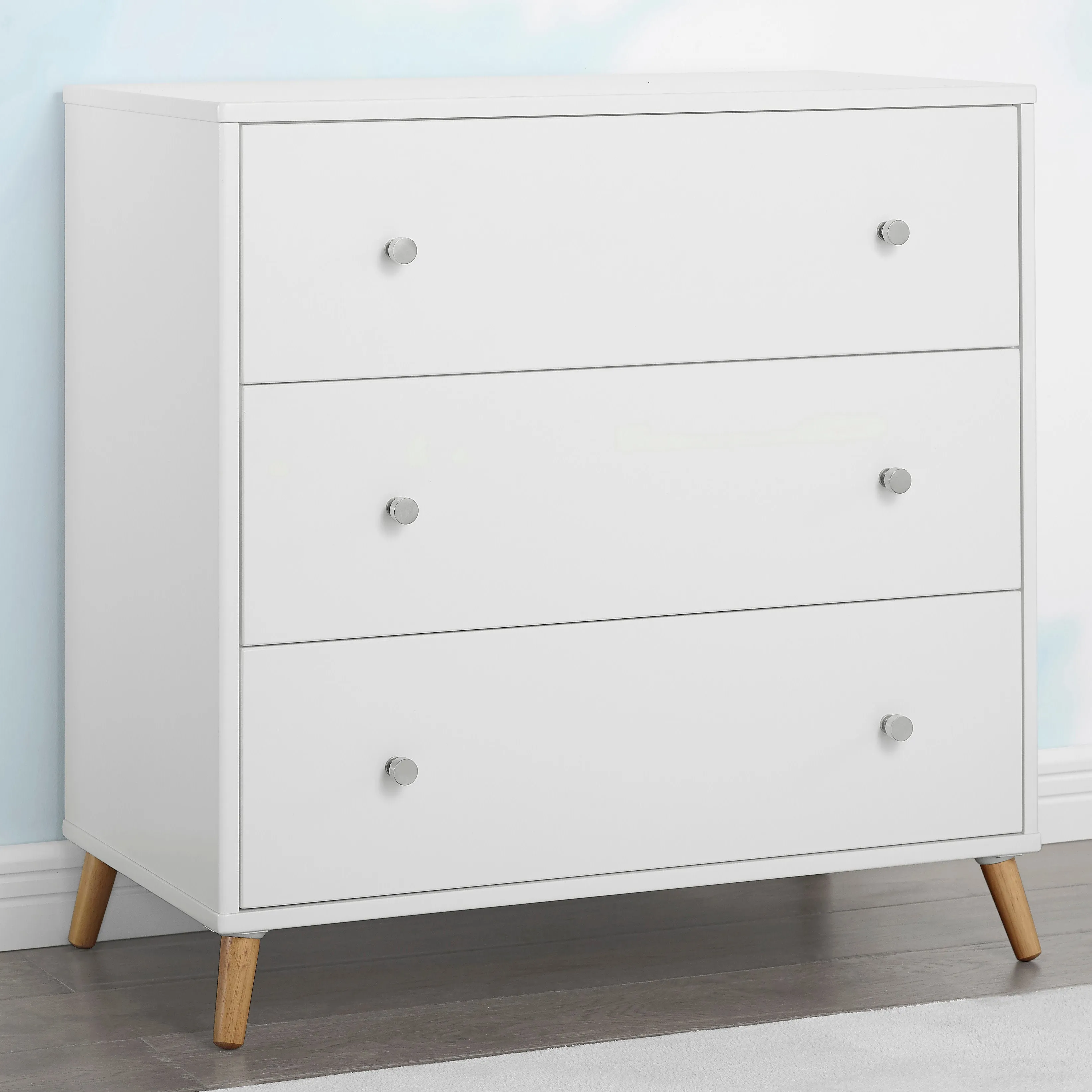 Jordan 3 Drawer Dresser with Interlocking Drawers