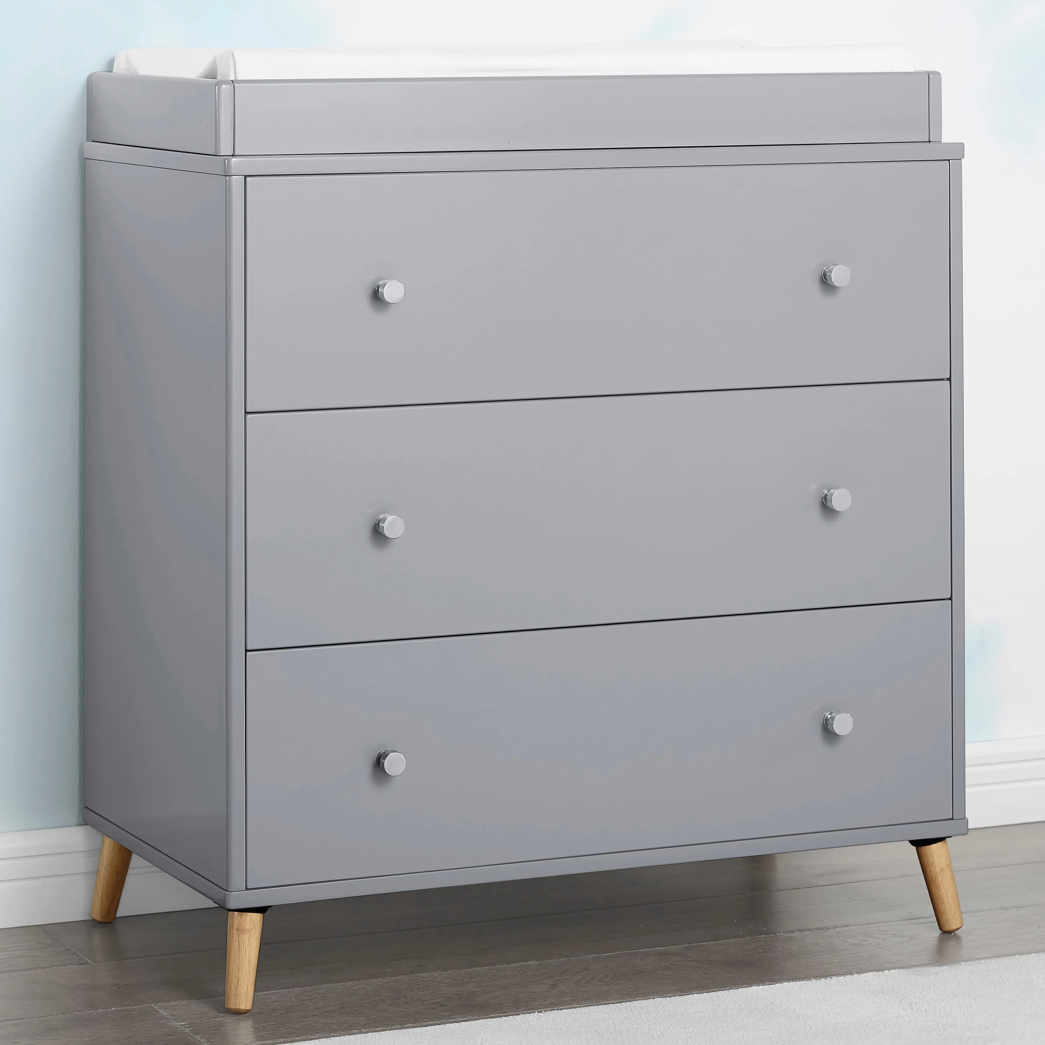 Jordan 3 Drawer Dresser with Interlocking Drawers