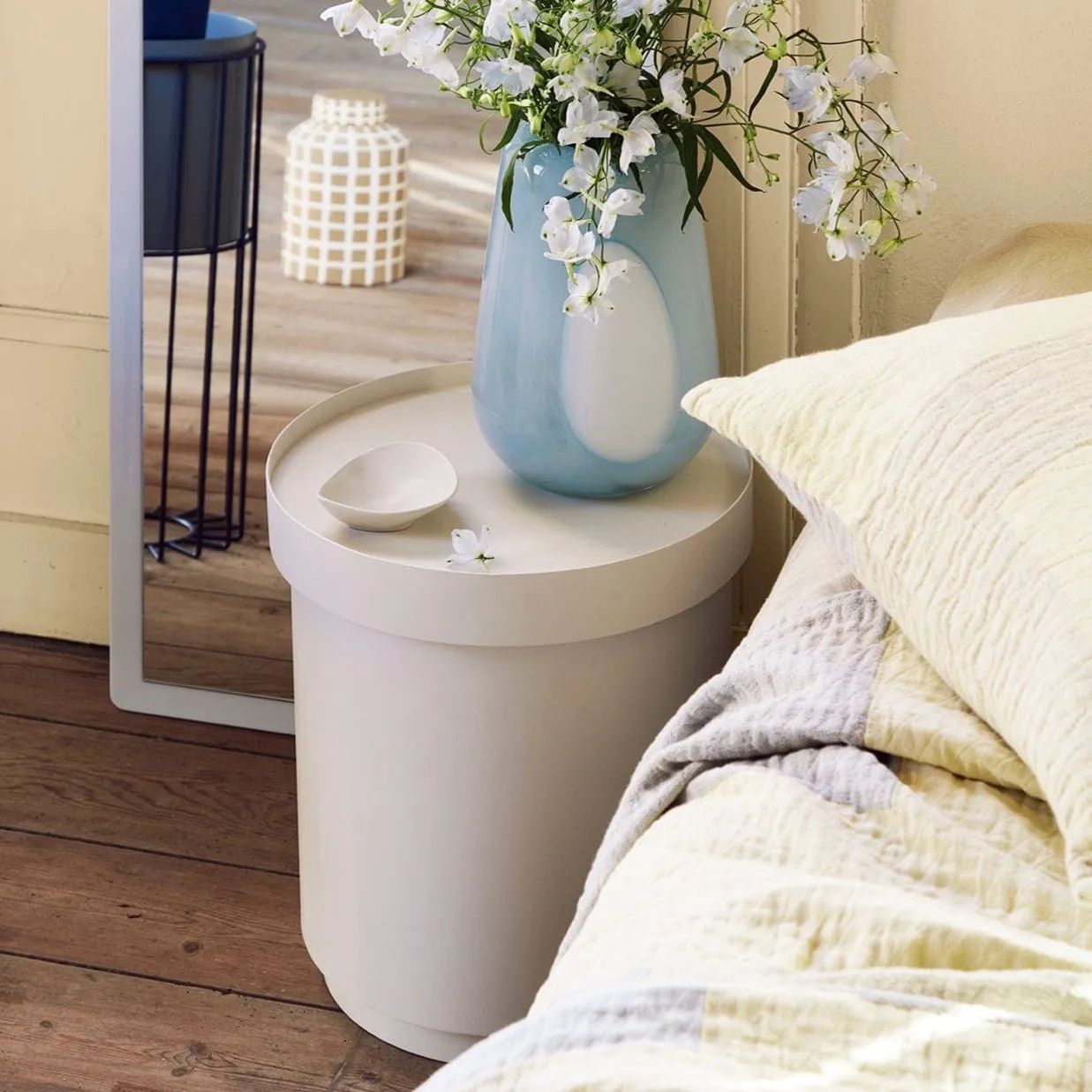 Ninna Storage Table with Cushion